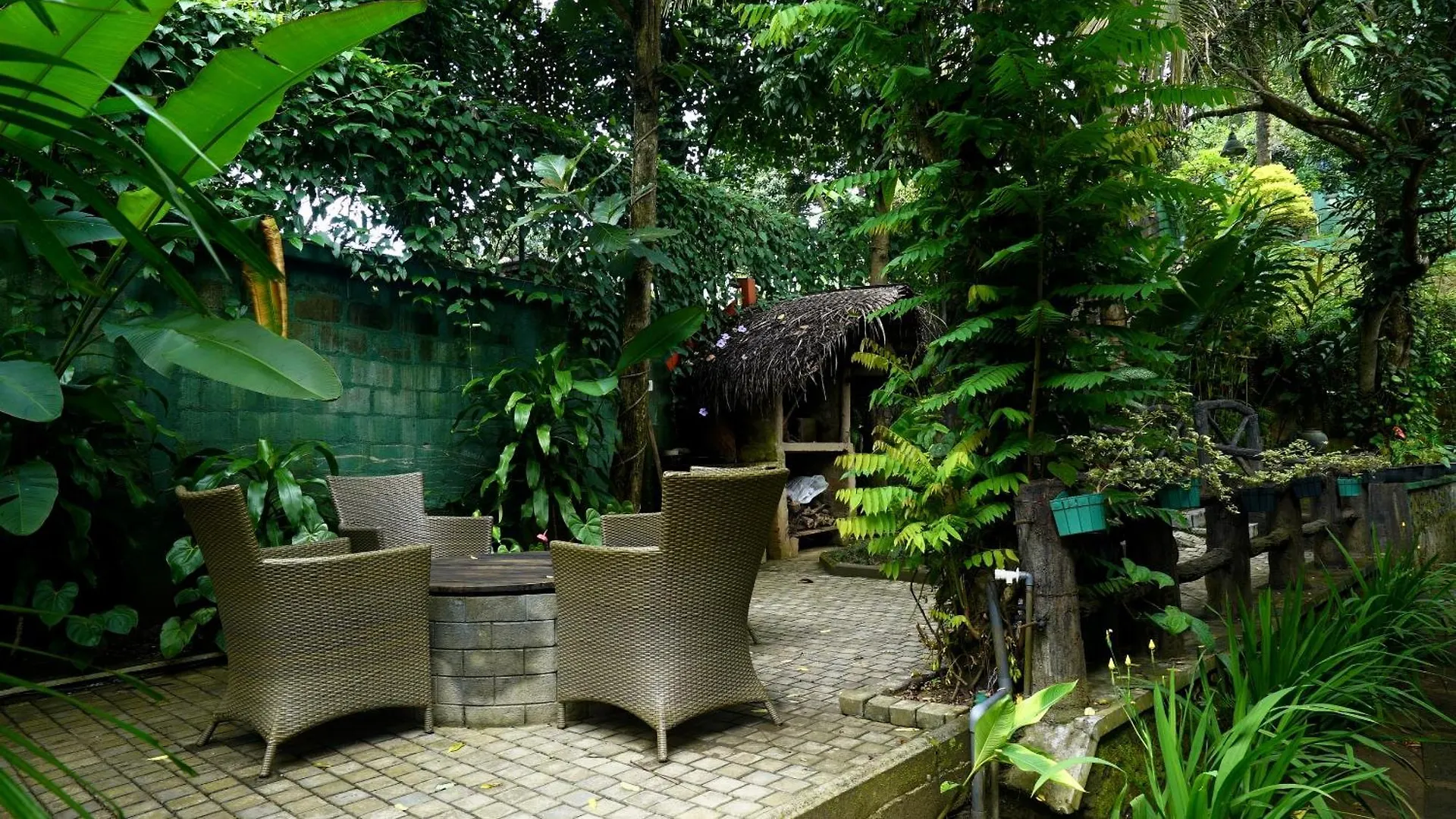 Colonial Residence Kandy Villa