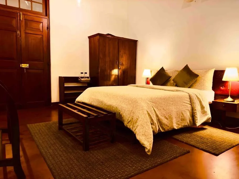 Colonial Residence Kandy Villa
